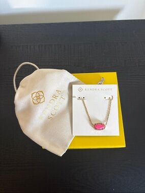 Beautiful Pink Pendant Kendra Scott Necklace!